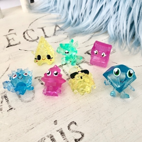 MOSHI MONSTERS, 2011, Limited Edition, ROX, Collection, Tin With 7 Characters - Picture 4 of 11